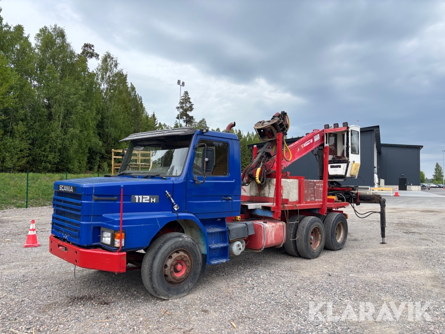 Lastbil Scania 112H med kran