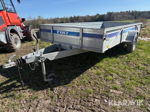 Personbilssläp Tiki med tipp