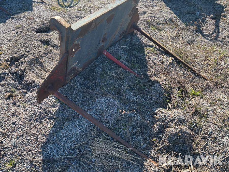 Halmspjut / Balspjut med stora BM