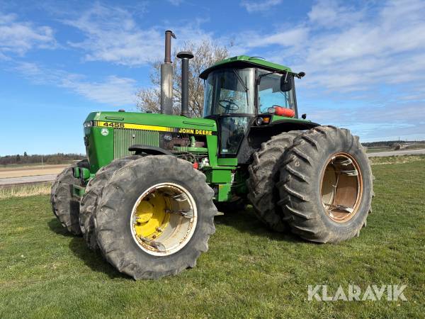 Traktor John Deere 4455 med dubbelmontage