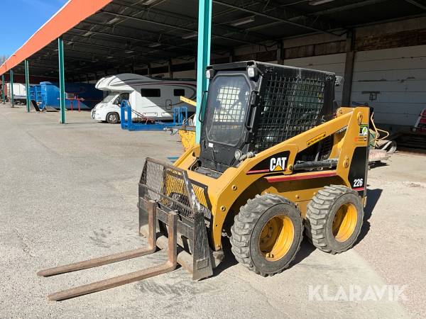 Kompaktlastare CAT 226B