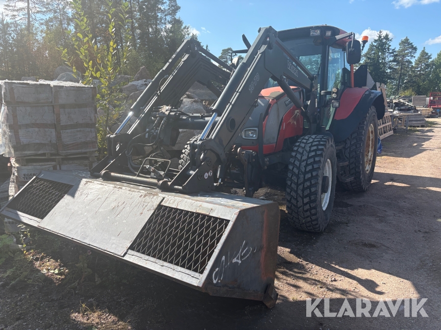 Traktor Valtra C90 vinterutrustad