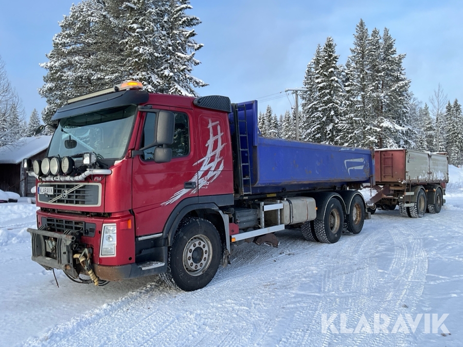 Plogutrustad lastväxlare Volvo FM480 med boggiekärra