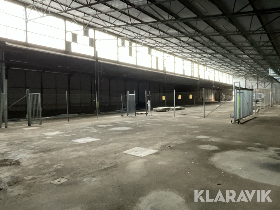 Industristängsel med industrigrind och två griddörrar ca 50 meter
