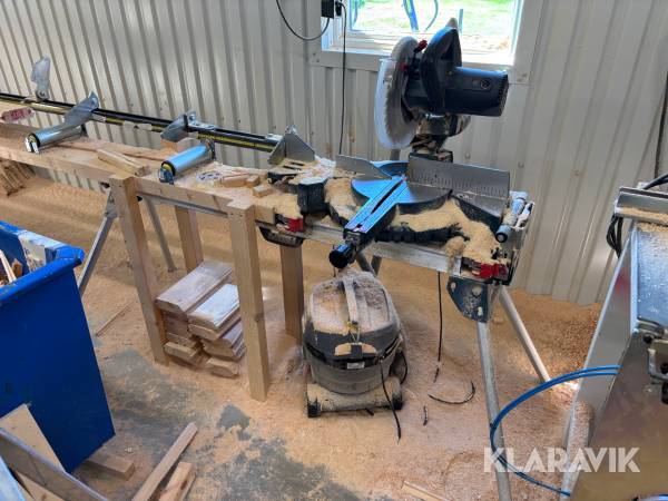 Kap & gersåg Bosch GCM 10S 230v med dammsugare