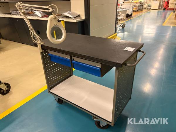 Arbetsbänk på hjul