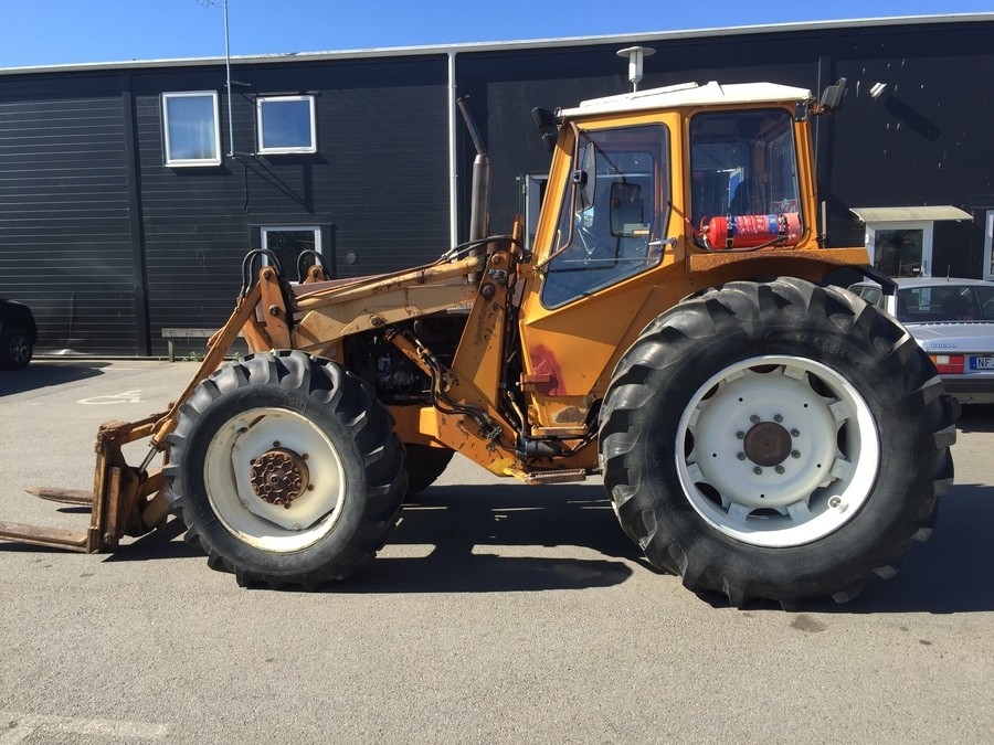Traktor med lastare