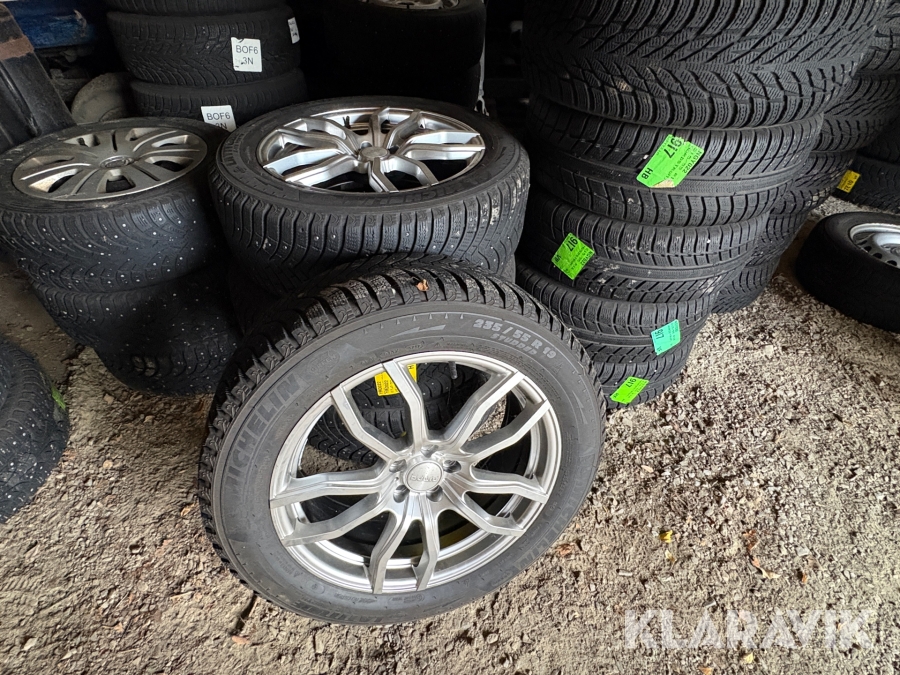 Vinterdäck med aluminiumfälg Michelin 235/55R19 4 st