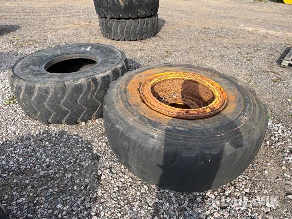 Entreprenaddäck Michelin & Bridgestone 20.5R25- 2st
