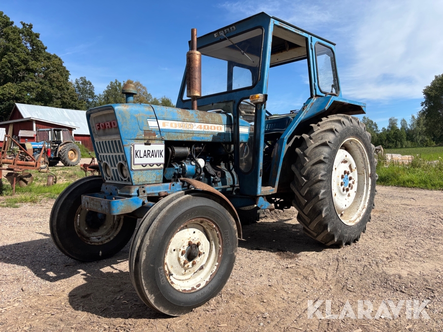 Traktor Ford 4000