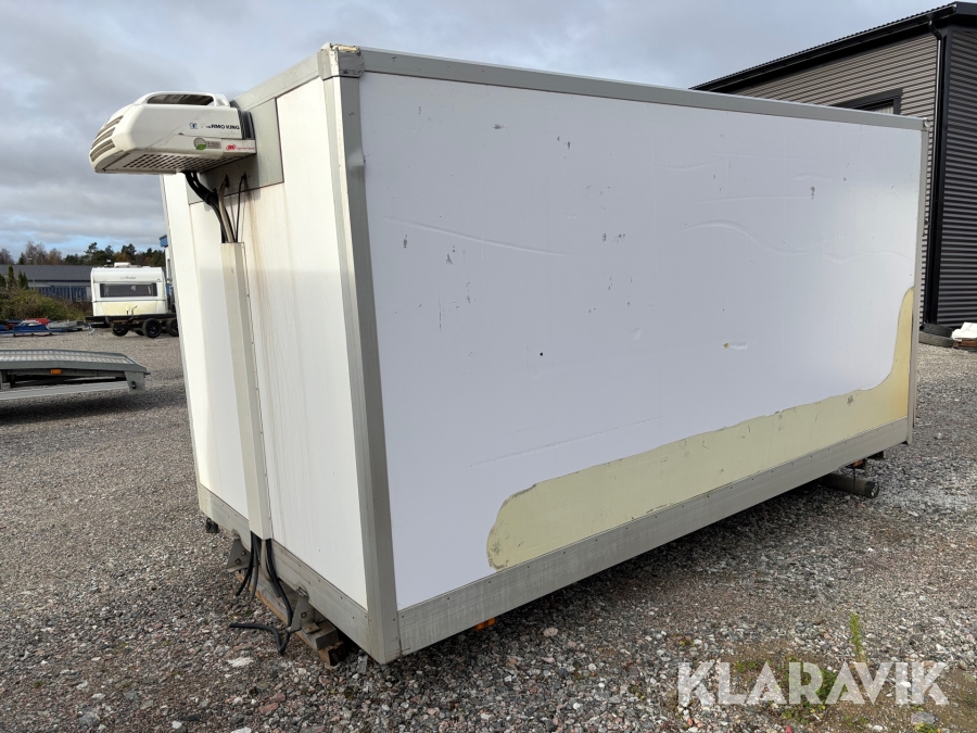 Glasfiberskåp till transportbil CAB med bakgavellift