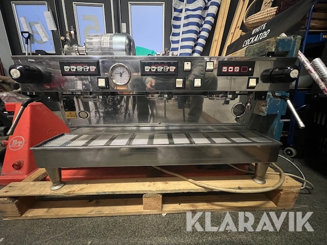 Espressomaskin La Marzocco Linea Classic AV 3 grupp