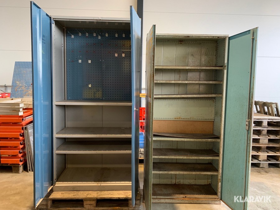 Plåtskåp 4 st 