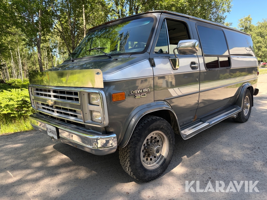 Chevrolet Chevy Van 30