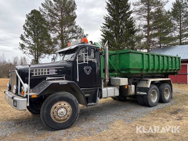 Veteranlastbil Scania LA82B förlängd