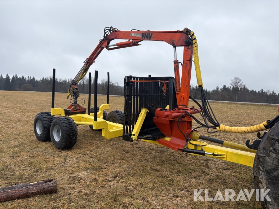Skogsvagn Moheda med FMV kran