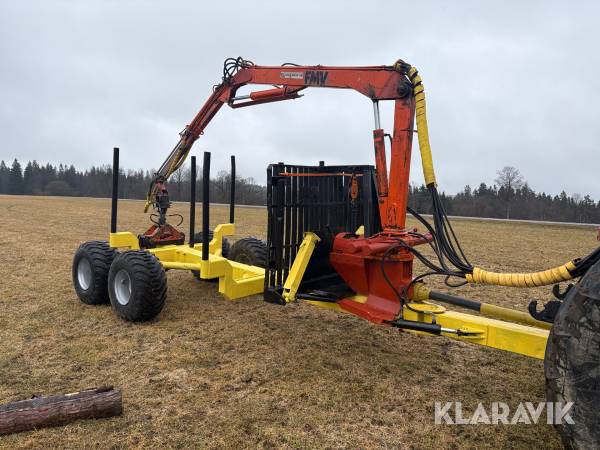 Skogsvagn Moheda med FMV kran