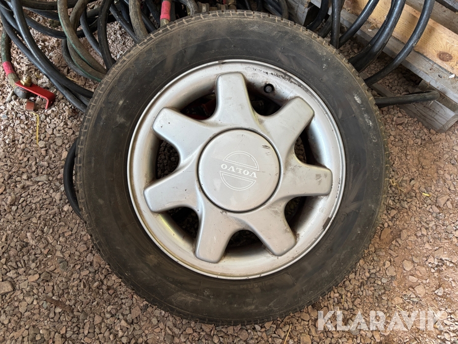 Sommardäck 185/65R14 Nova på fälg 4st