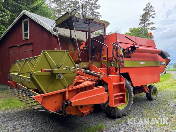 Skördetröska Droningborg D 3000S hydrostatic