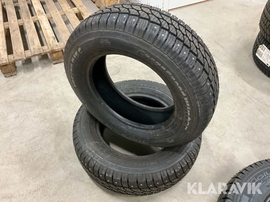Vinterdäck/Dubb Tigar CargoSpeedWinter 195/70R15C 2st (nya)
