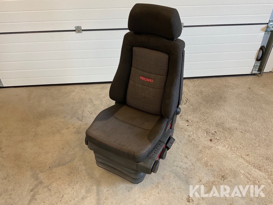 Stol Recaro