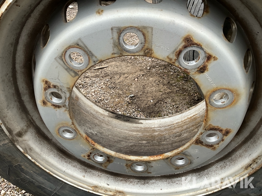 Lastbilsdäck Michelin 355/50-22,5 4st