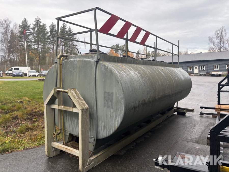 Vattentank på lastväxlarram 16kubik
