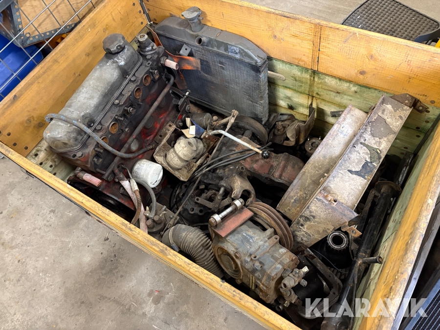 Pall med blandade delar till Volvo Valp