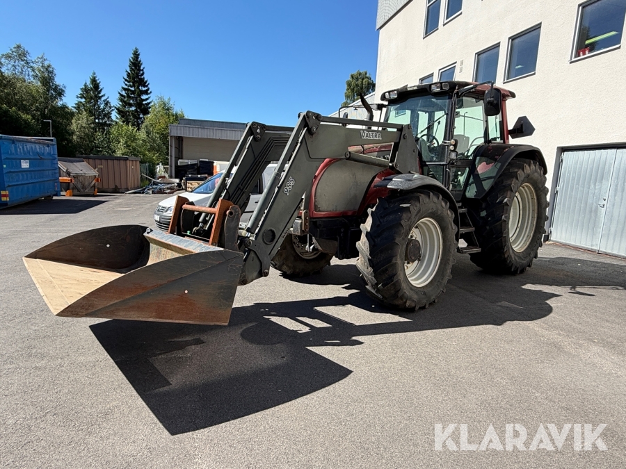 Traktor Valtra T190-4