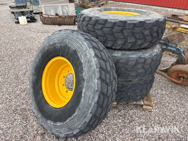 Kompletta hjul Michelin 14.00R20 4st 