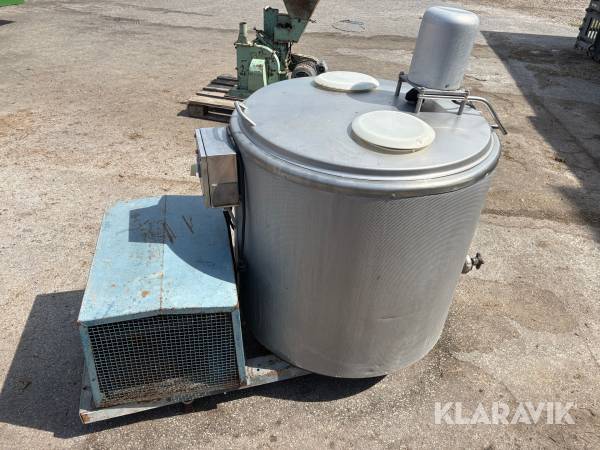 Mjölktank med kylaggregat Wedholms DF713 300L