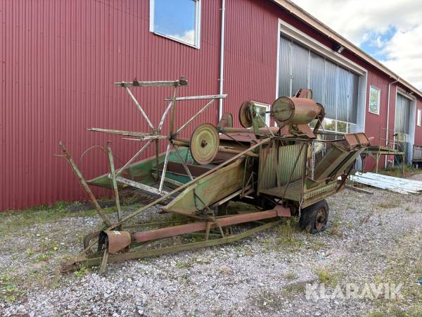 Traktordriven skördetröska Westeråsmaskiner M