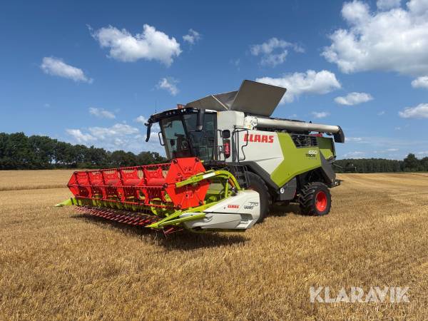 Skördetröska Claas 650 Trion 25 fot