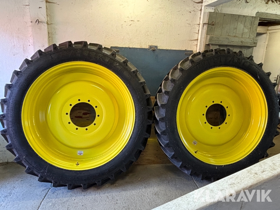 Radodlingshjul John Deere 320/80R42 2st