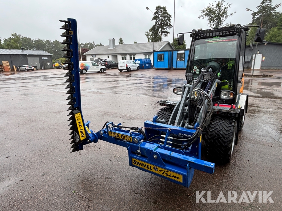 Redskapsarm Slanetrac SA-800 med häckklipp HC-180L & ogräsborst RB-80