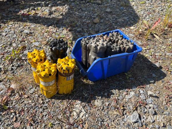 Borrar till borrvagn Epiroc Olika