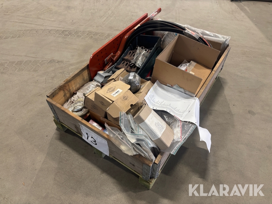 Diverse reservdelar Kuhn