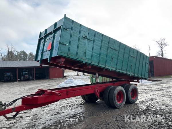 Spannmålskärra med hydraulisk tipp och Bakläm