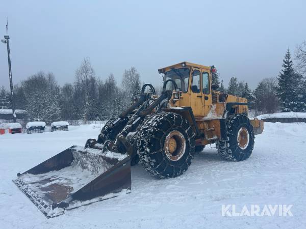 Hjullastare Volvo BM L120 med redskap