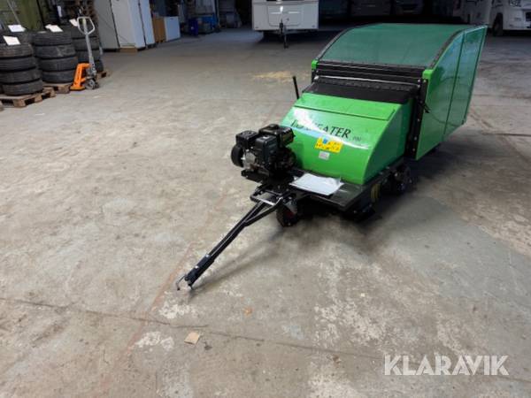 Lövsug Leafeeter 900 med egen motor