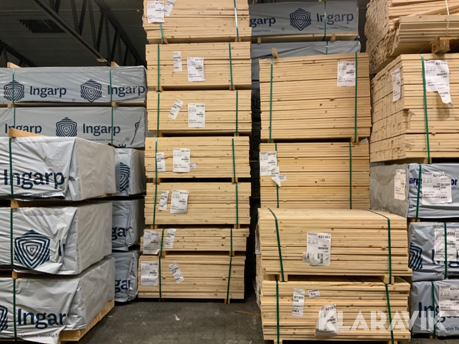 Hyvlat granvirke Svenska trävaror 28x145x1300 mm, 1743 stycken