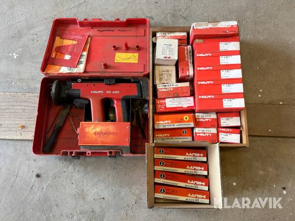 Bultpistol och bult Hilti DX 450
