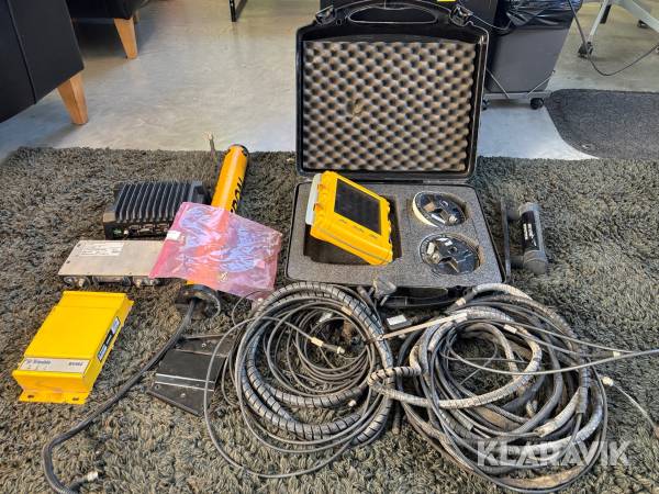 Maskinstyrning Novatron Xsite PRO med Trimble BX982 GNSS