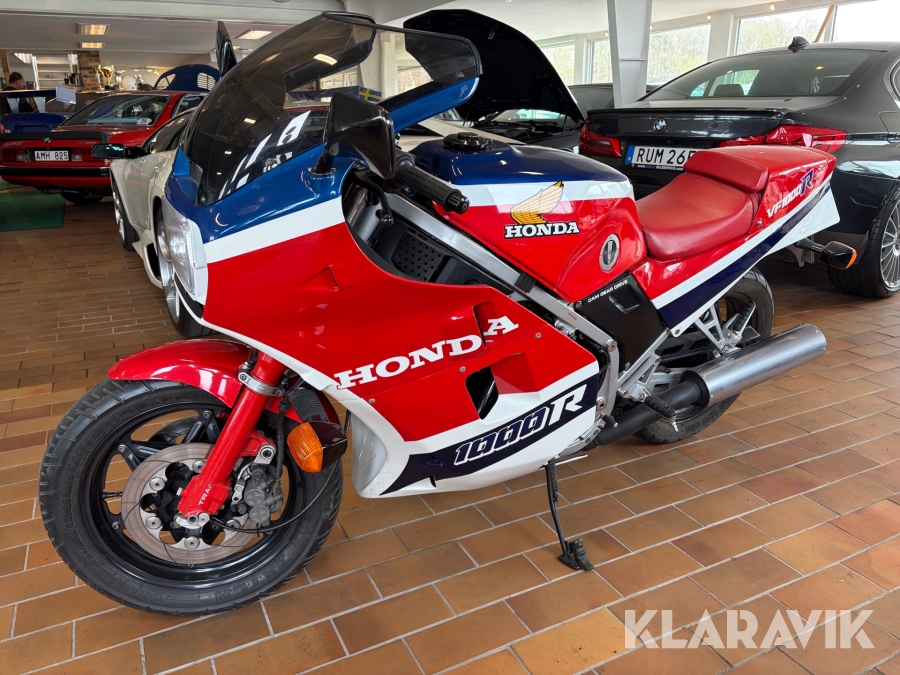 MC Honda VF-1000R