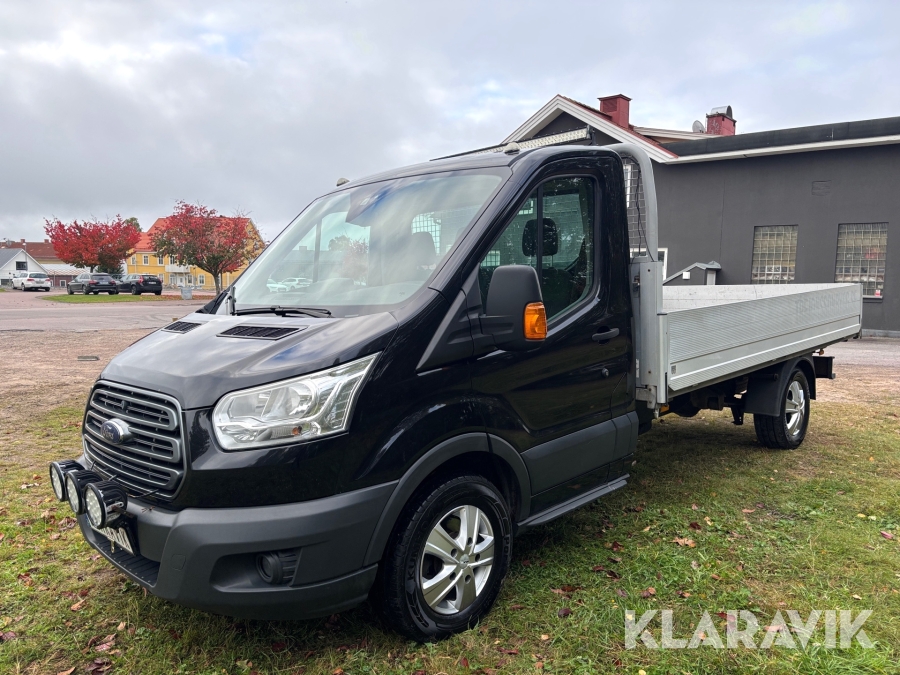 Flakbil Ford Transit 4WD med tippflak