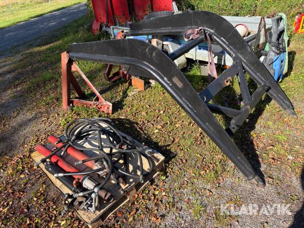 Frontlastare med skopa till BM 400