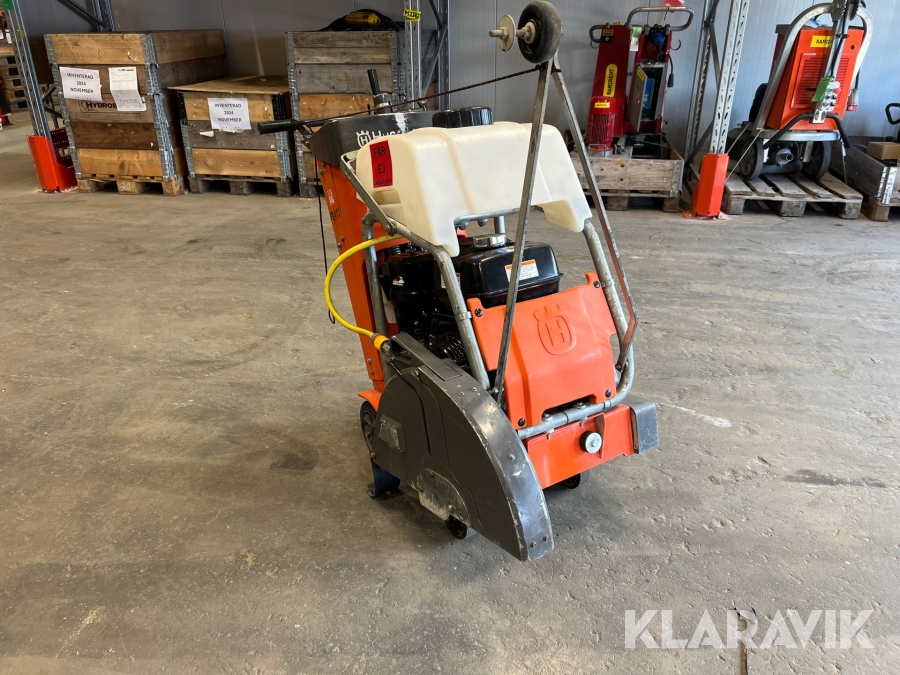 Golvsåg bensin asfalt och betong Husqvarna FS413