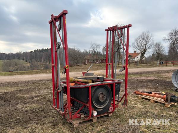 Gödningsspridare Ylö P-700 12m