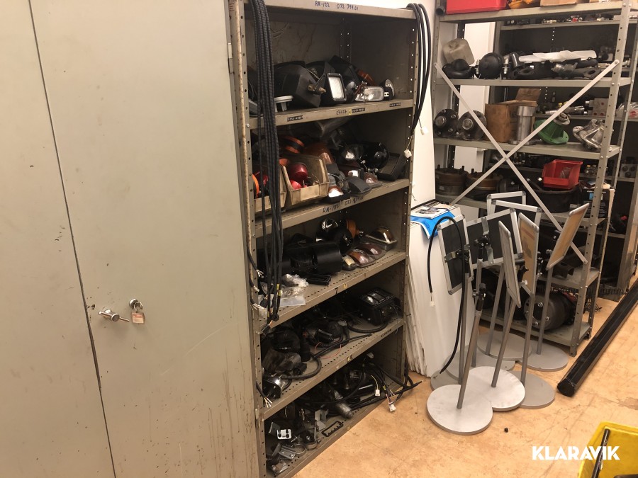 Stort parti med reservdelar till Belos och Kubota 