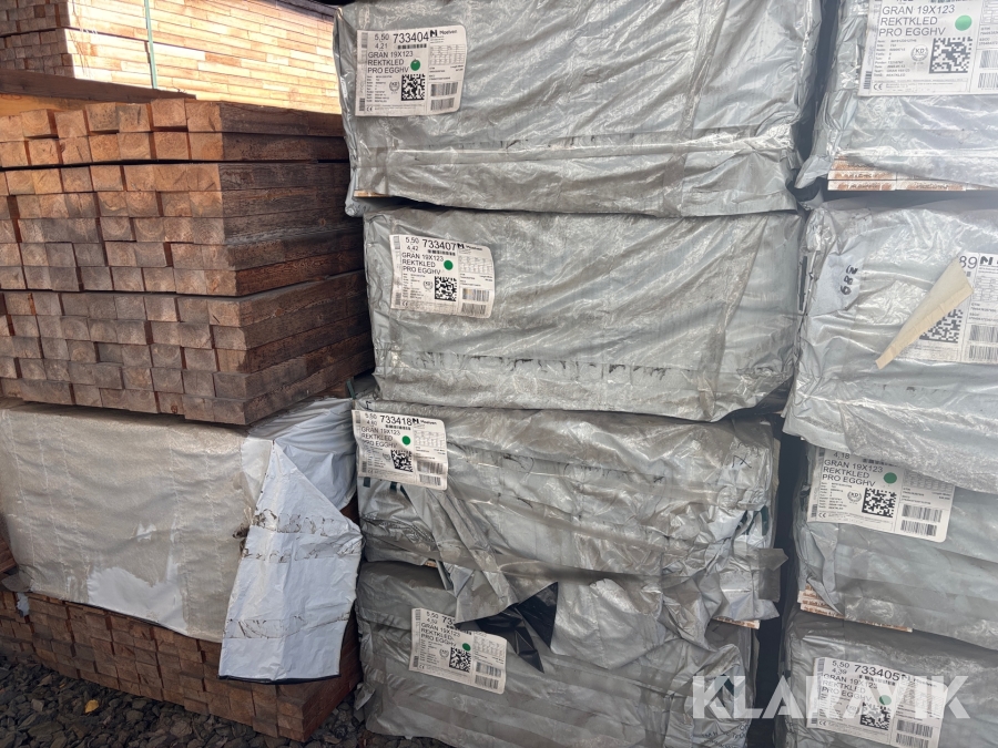 Finsågad Ytterpanel Moelven Gran 19x123 Pro Egghv 391,4m2 900st 3994,4Lpm